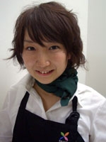 新海佳恵